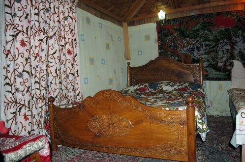 Robinhood Group Of Houseboat, Srinagar 2